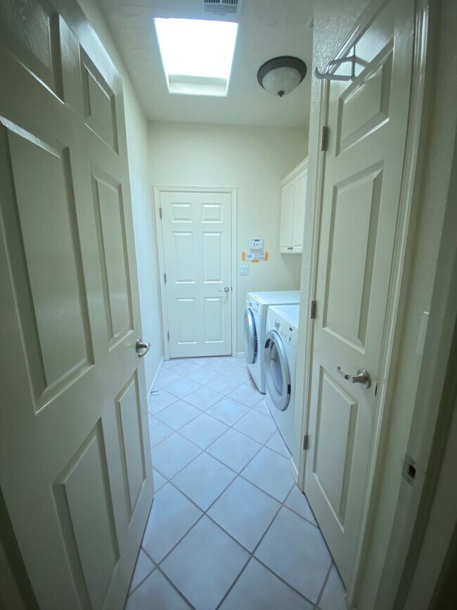 Building Photo - Beautiful Fully Furnished Home for rent in the Boulders on the Green