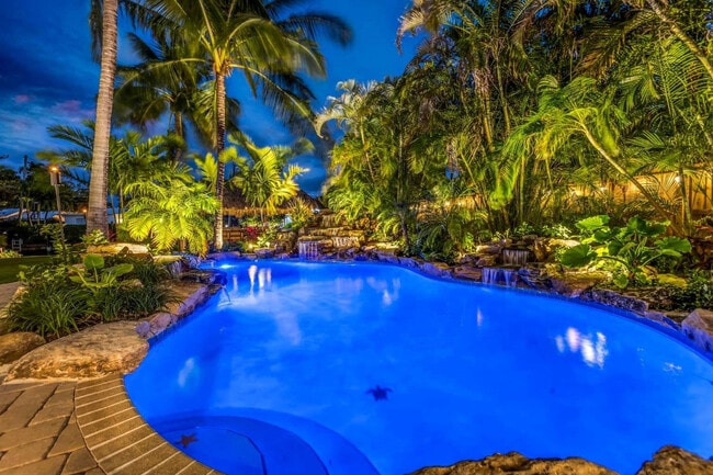 Building Photo - 2004 NE 17th Way