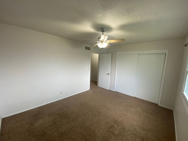 Building Photo - Spacious 2 Bedroom Condo in Ankeny!