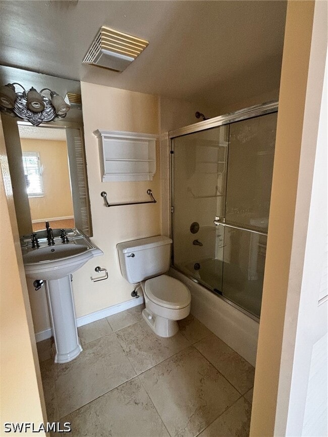 Building Photo - 296 4th Ave S