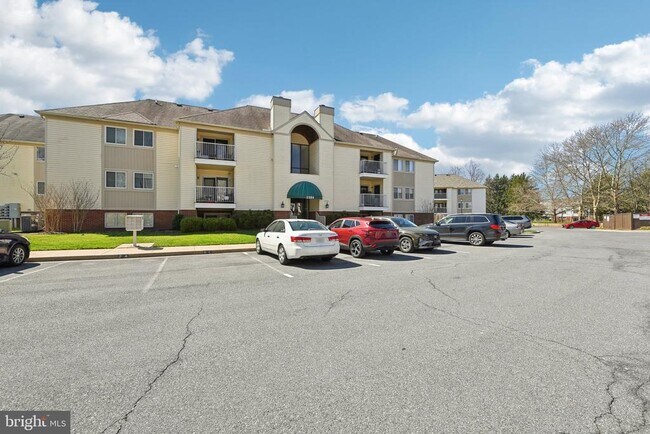 Building Photo - 2104 Whitehall Rd