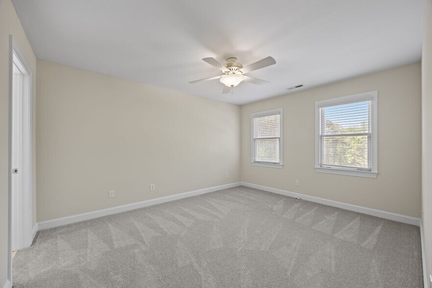 Building Photo - 5109 McCallum Mdws Dr