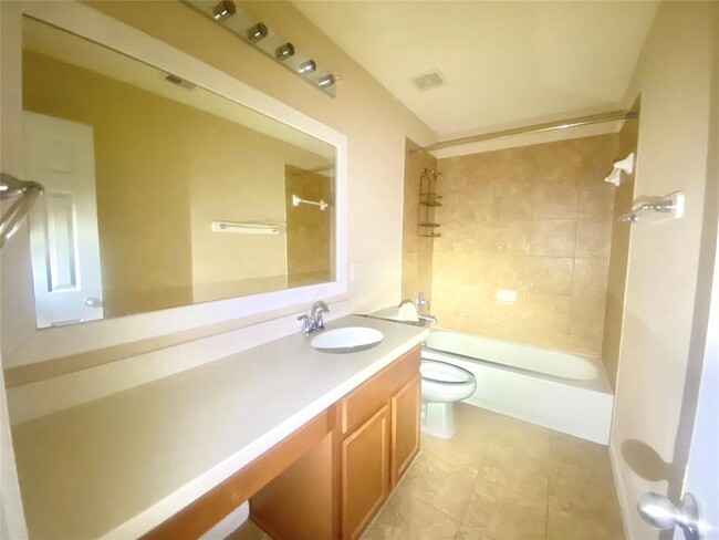 Building Photo - 20323 Mathis Landing Dr