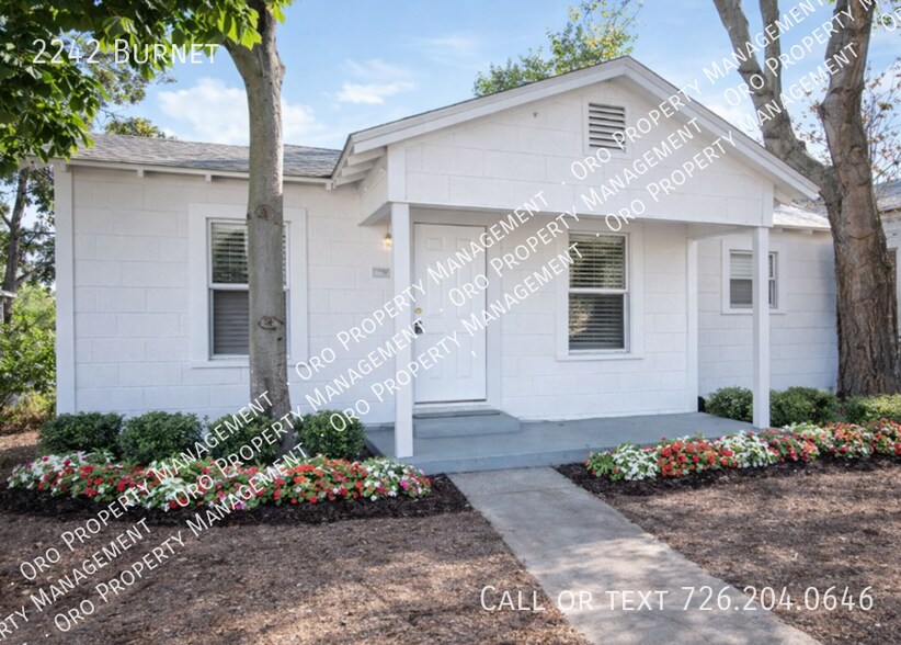 Building Photo - 2242 Burnet-