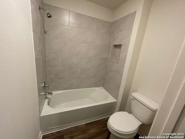 Building Photo - 4 Bedroom Home in  Savannah Place Subdivison In Converse, Tx