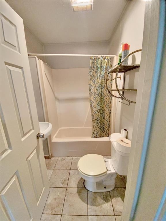 Building Photo - 132 Grothe Ln