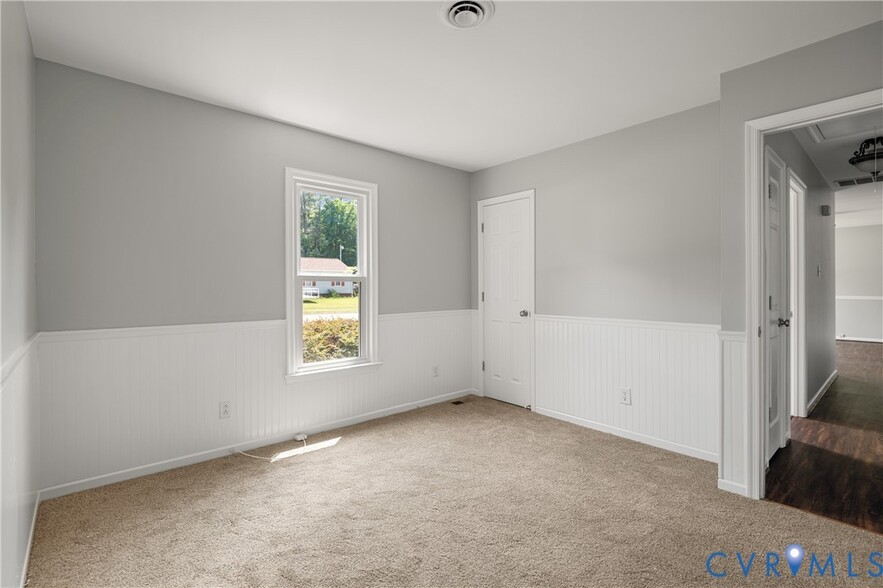 Building Photo - 5712 Sara Kay Dr