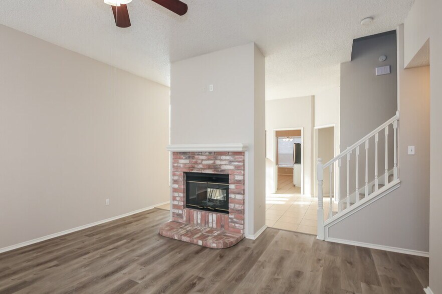 Building Photo - 1511 Springwood Dr