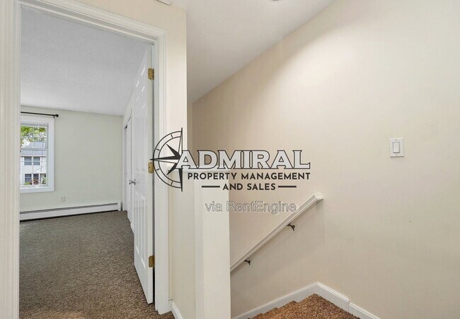 Building Photo - 65 Woodland Green