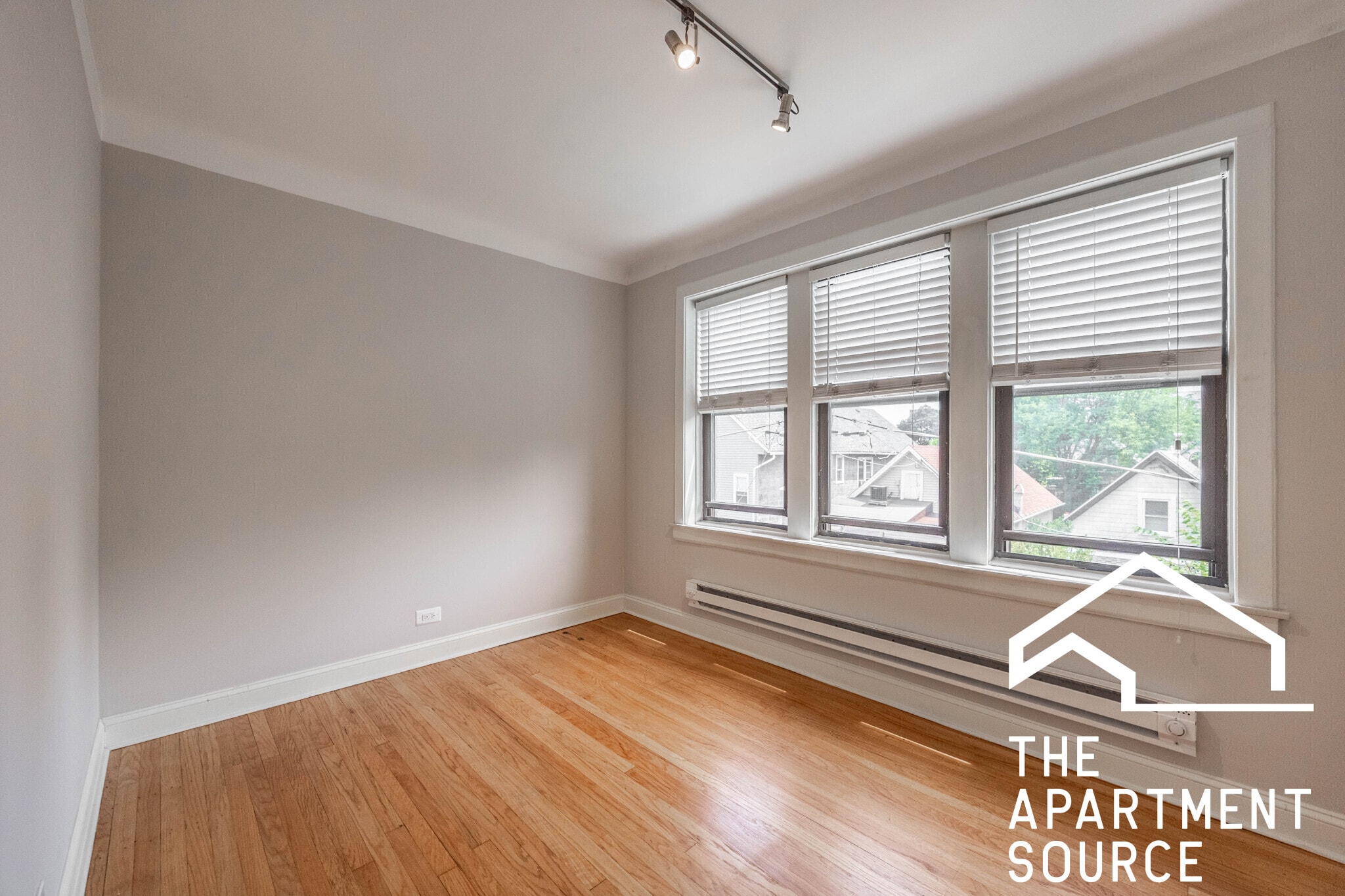 Building Photo - 2315 N Rockwell St