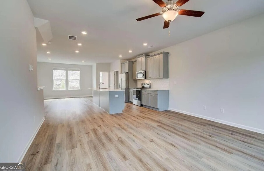 2nd floor - 108 Werner Brook Way SW
