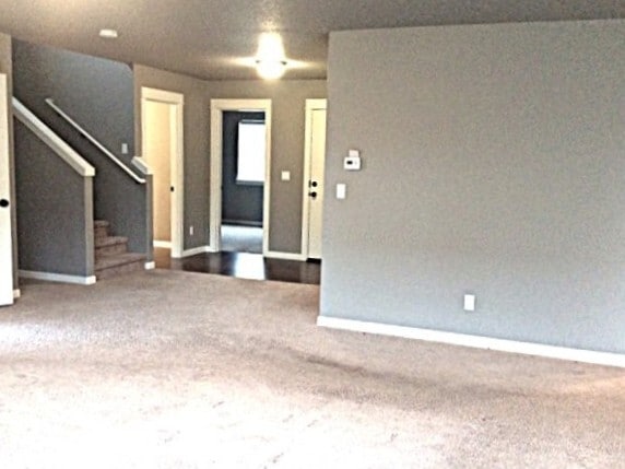 Building Photo - 480 Tulip Ave