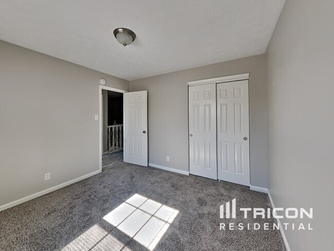 Building Photo - 7760 Oakshot Ln