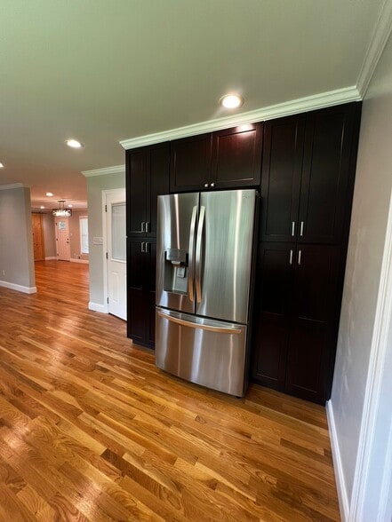 Building Photo - 578 Cambridge Dr