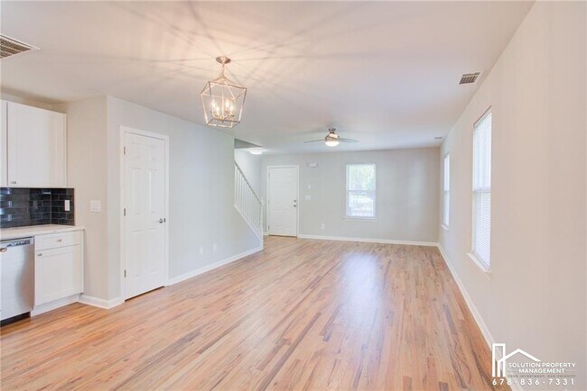 Building Photo - 1173 Arlington Ave SW