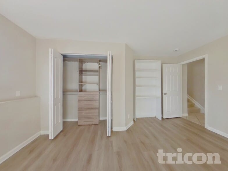 Building Photo - 1800 Granby Ct