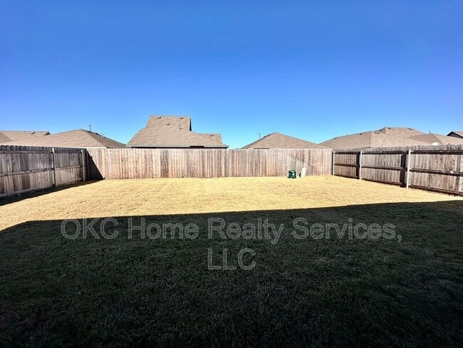 Building Photo - 10341 NW 26th St