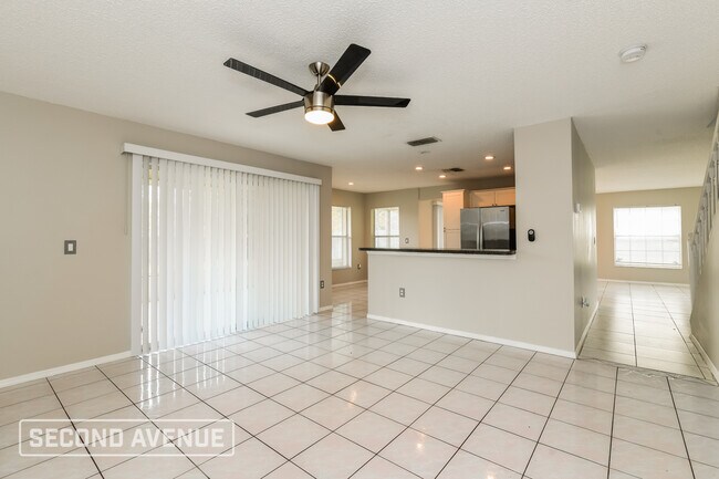 Building Photo - 2216 Wyndam Way