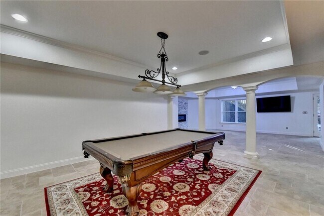 Building Photo - 7970 St Marlo Fairway Dr