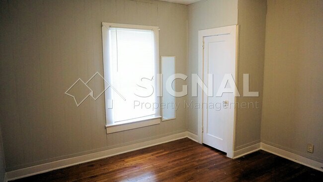 Building Photo - 7230 4th Ave S