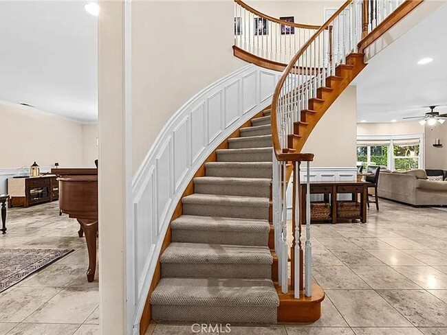 Building Photo - Custom built home with an AMAZING resort l...