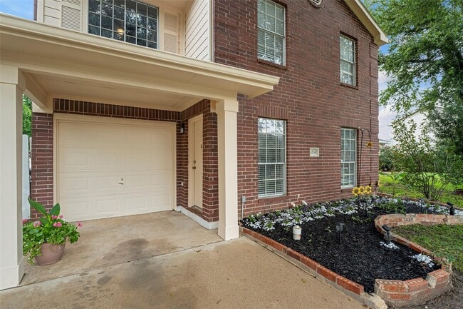 Building Photo - 12714 Verdant Brook Dr