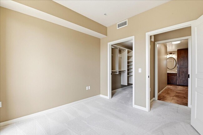 Building Photo - 1 Bedroom Condo in Downtown Boise:::: Balcony View of the City