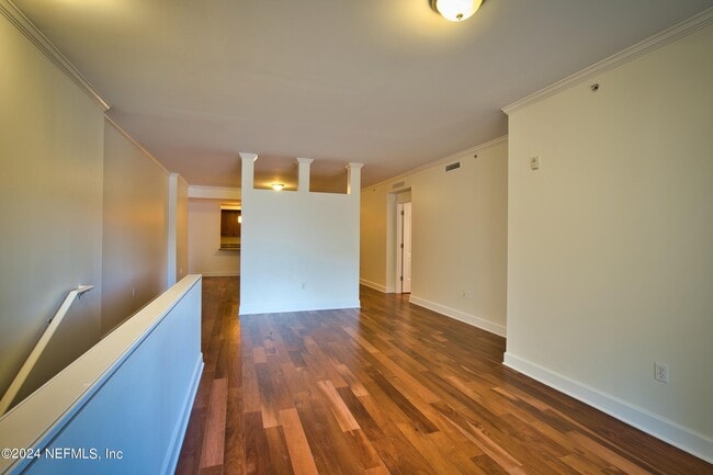 Building Photo - 525 3rd St N