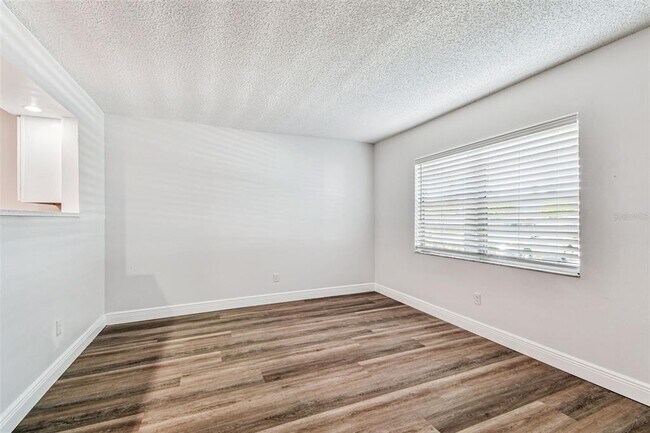 Building Photo - 9001 Tudor Dr