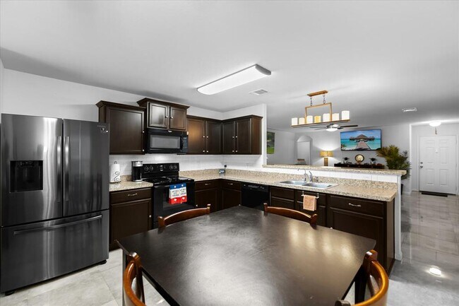 Building Photo - 1533 Breanna Ln