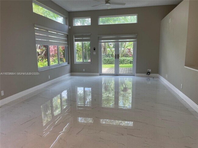 Building Photo - 10101 NW 5th St