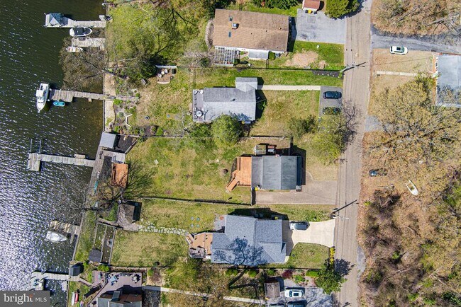 Building Photo - 8364 Country Life Rd