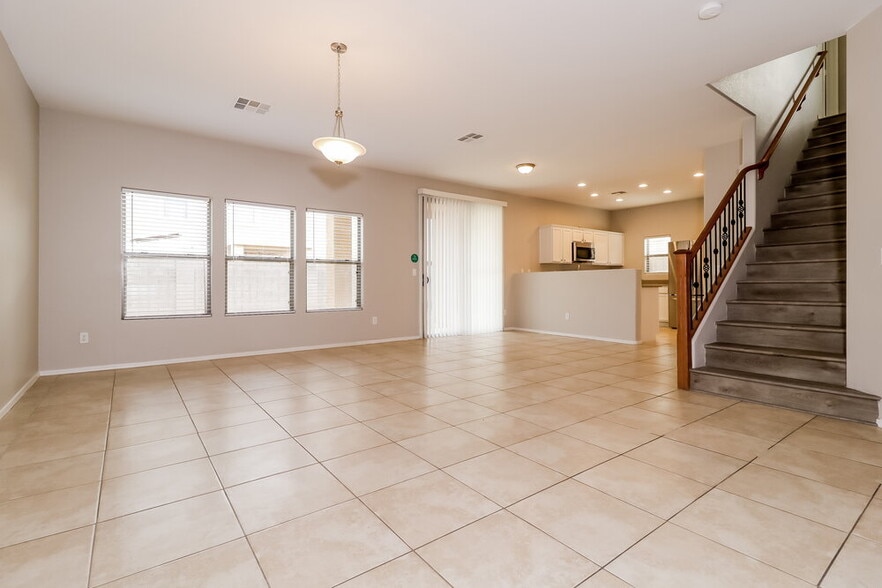 Building Photo - 6326 W Harwell Rd