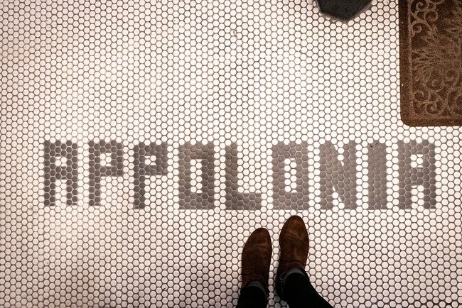 Building Photo - 207 W McMicken Ave