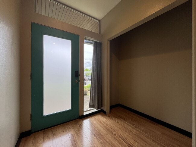 Building Photo - Charming 3 Bedroom, 2.5 Bathroom Home with Large Living Room, Tall Windows, Island Kitchen, and A...