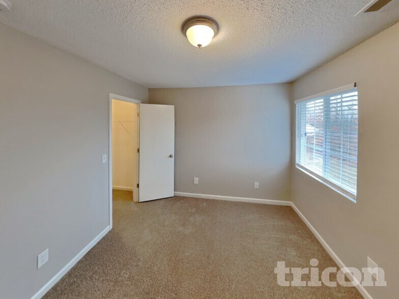 Building Photo - 1650 Coryton Way