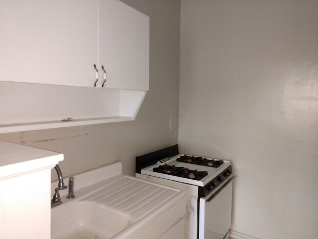 Building Photo - 2559 Flossmoor Rd