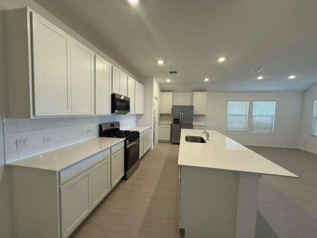 Building Photo - 18020 Lark Sparrow Dr