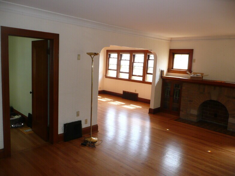 Building Photo - 3520 N Cramer St