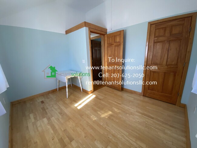 Building Photo - 19 Navy St