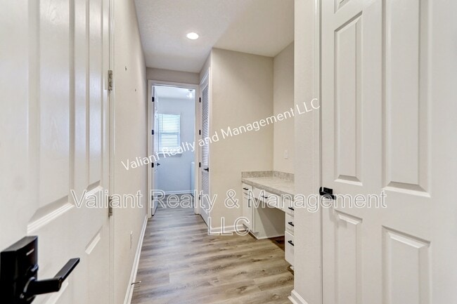 Building Photo - 1880 Cogdill Trace