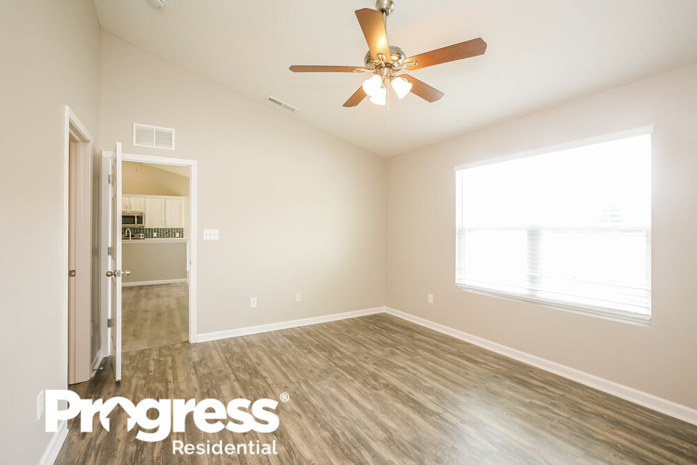 Building Photo - 4557 Walcott Dr