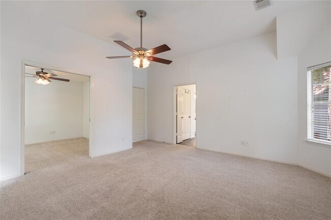Building Photo - 98 E Greywing Ct