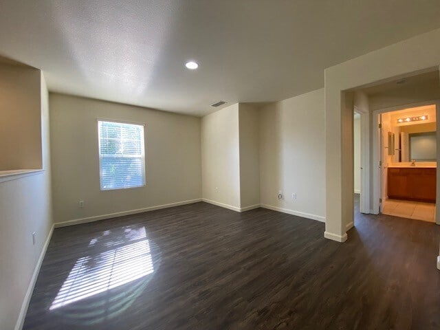 Building Photo - 3 Bedroom, 2.5 Bath, 1,505 sq. ft. home in...