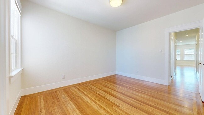 Building Photo - 1608 Balboa St