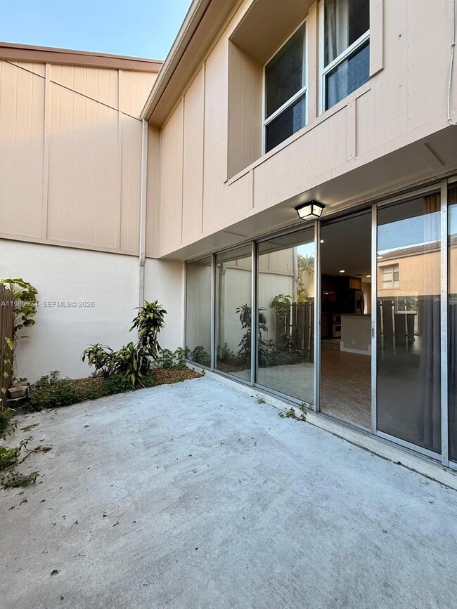 Building Photo - 833 NW 81st Terrace