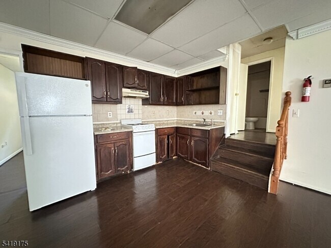 Building Photo - 11 Mabie St