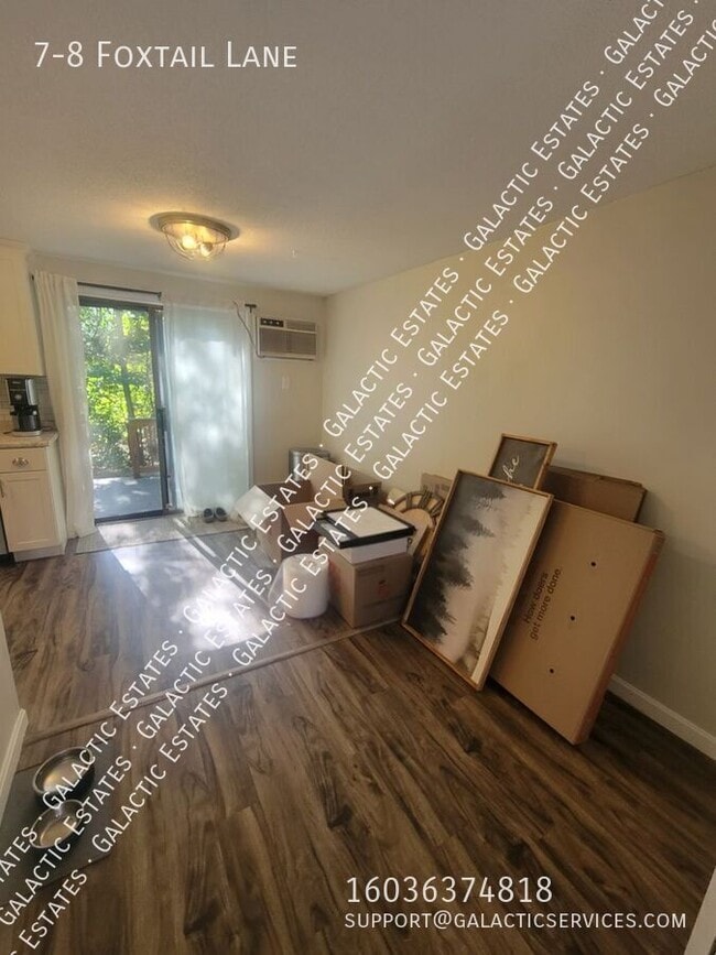 Building Photo - 7-8 Foxtail Lane-