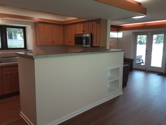 Building Photo - 3501 Strawberry Loop