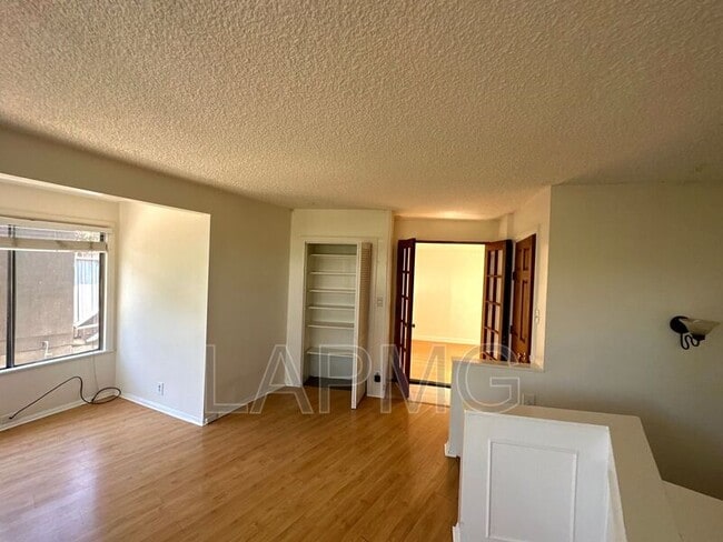 Building Photo - 2434 Echo Park Ave